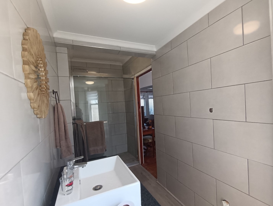 7 Bedroom Property for Sale in Tergniet Western Cape